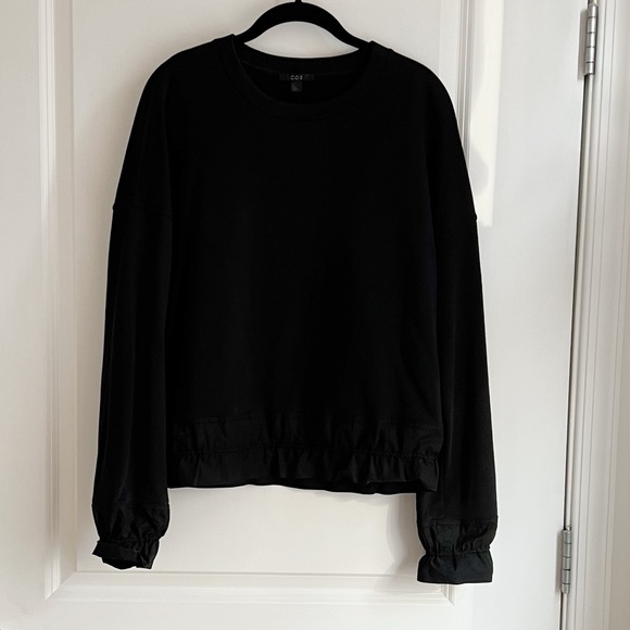 COS Oversized Ruffle Hem Sweatshirt - Picture 2 of 6